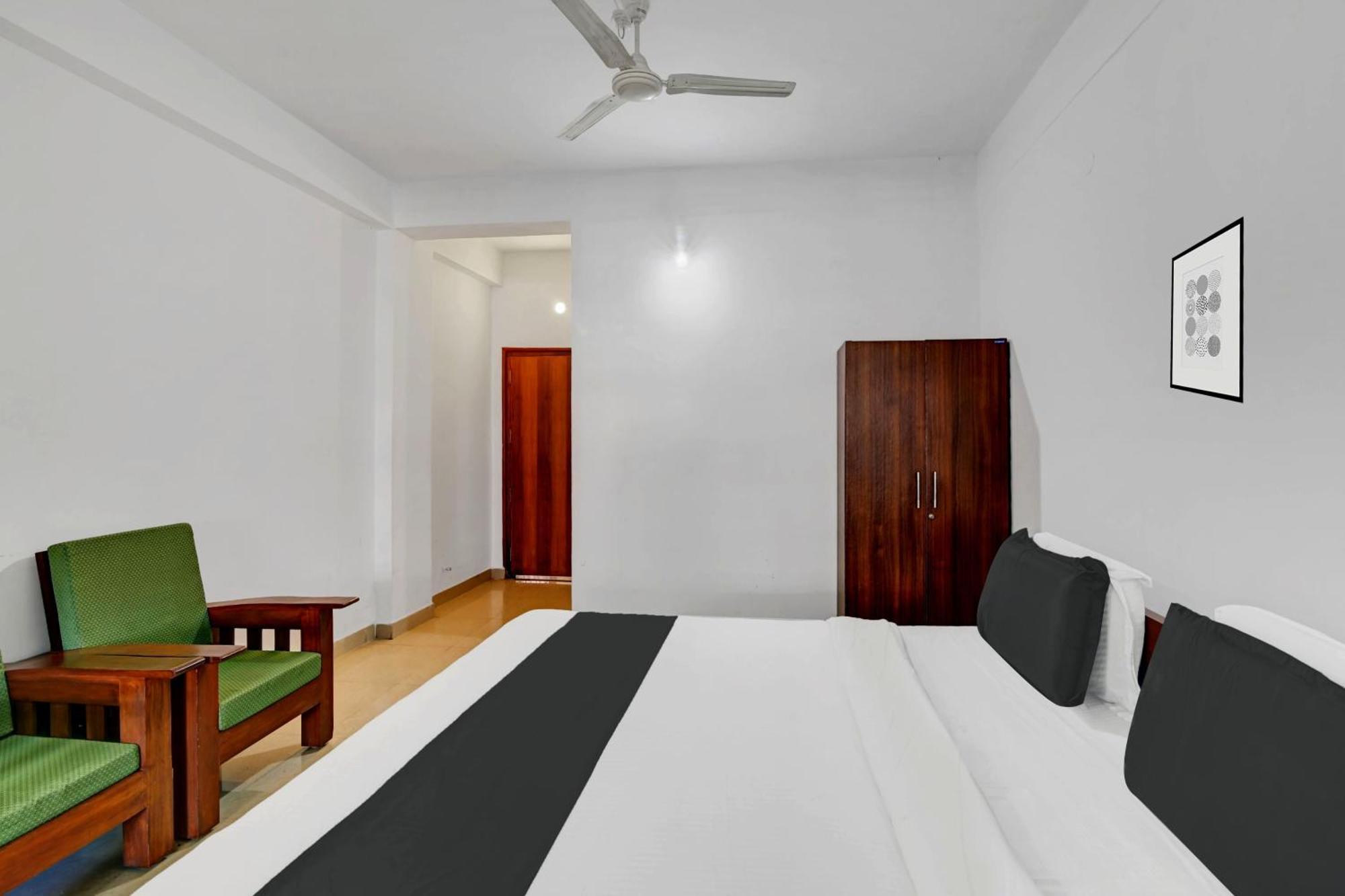 Super Collection O Madikeri City Center Near Ksrtc Bus Stand Coorg Formerly Hotel Ragsys Zewnętrze zdjęcie