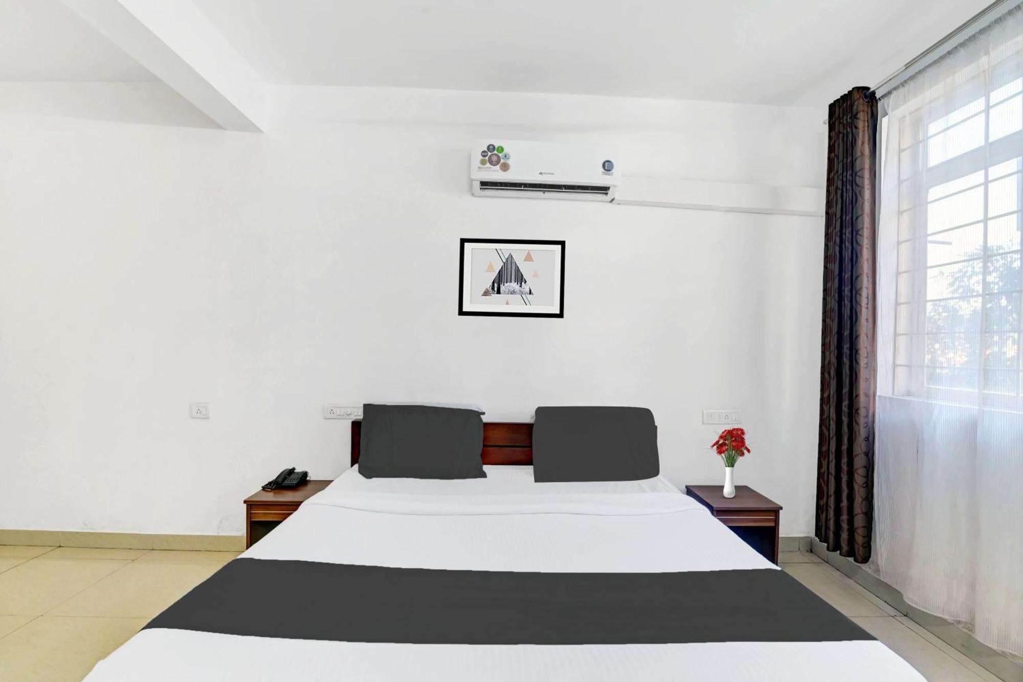 Super Collection O Madikeri City Center Near Ksrtc Bus Stand Coorg Formerly Hotel Ragsys Zewnętrze zdjęcie