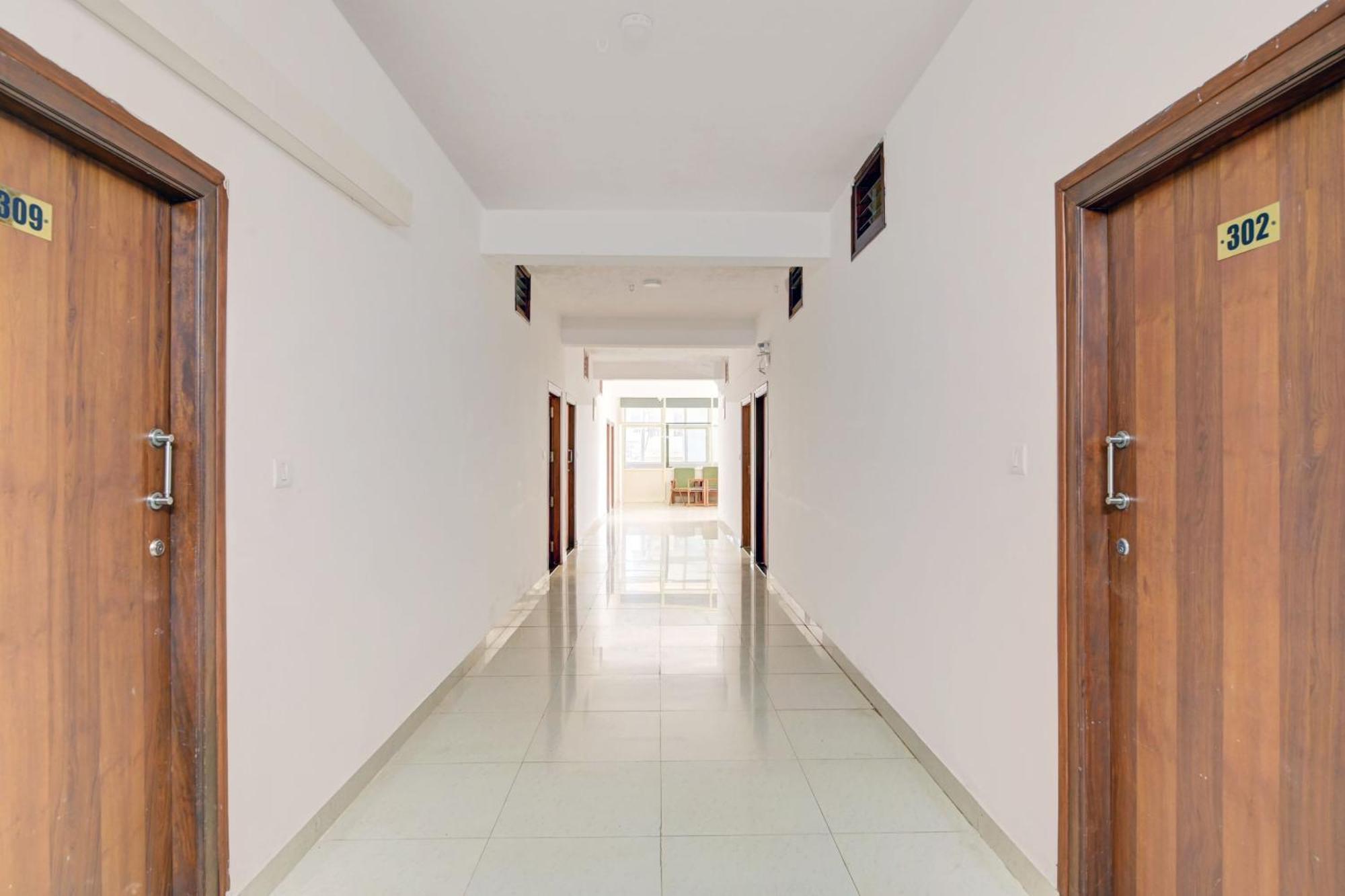 Super Collection O Madikeri City Center Near Ksrtc Bus Stand Coorg Formerly Hotel Ragsys Zewnętrze zdjęcie